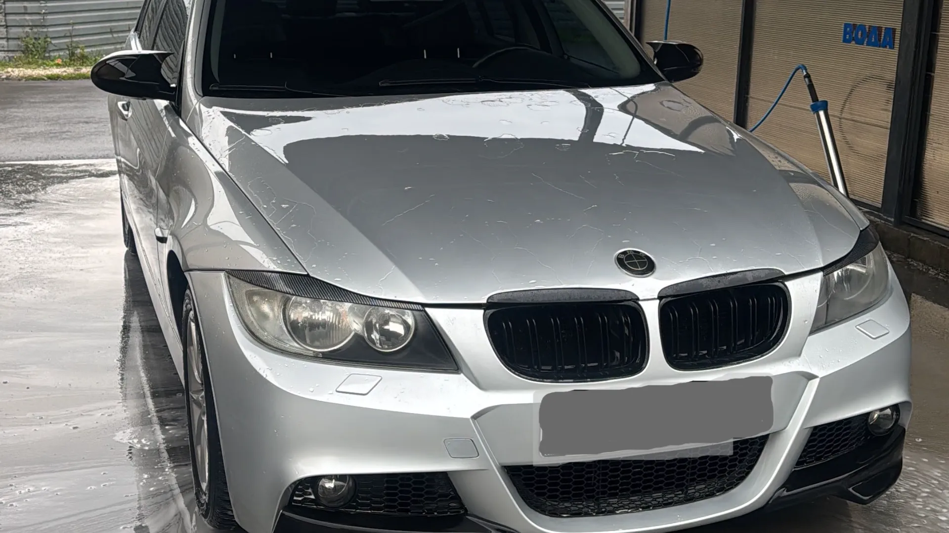 Image of BMW 320i